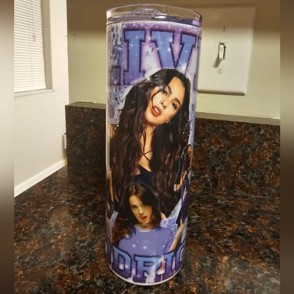 💥NEW! Olivia Rodrigo Tumbler - Picture 1 of 7